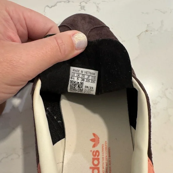 Adidas Gazelle | Shadow Brown / Pink | Size 6.5 - Picture 6 of 6